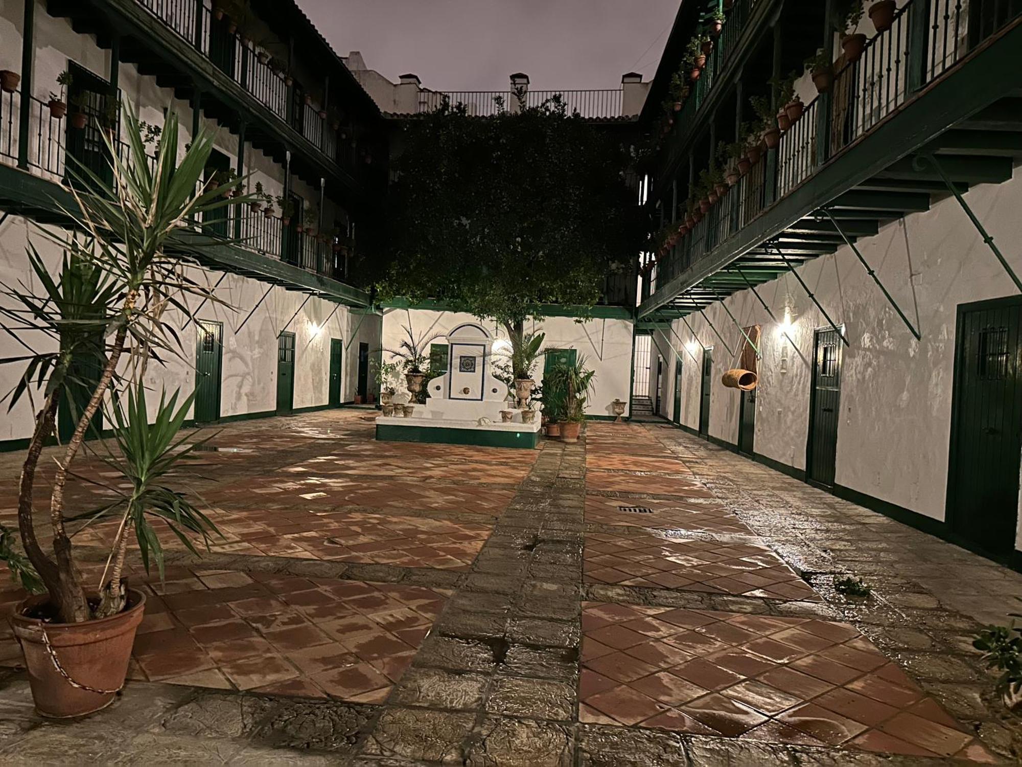 Casa Duque Compartida Familiar 2- Habitacion Bano Propio Sevilla Eksteriør billede